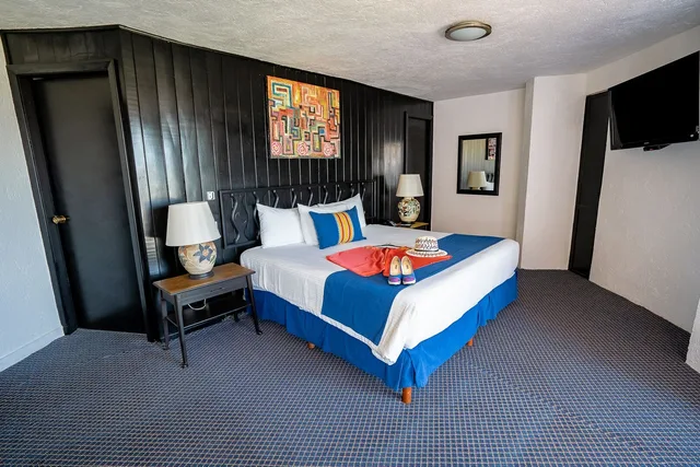 غرفة قياسية بسرير كينج، Hotel Victoria Oaxaca 2/6