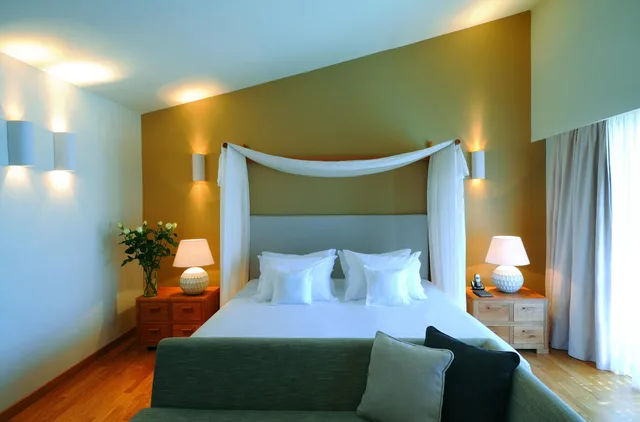 جناح جونيور بمسبح خاص، Phea Blue Palace 1/1