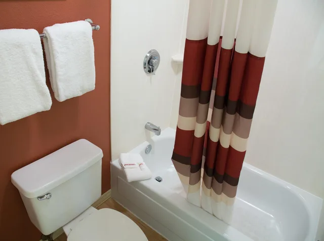 غرفة بسرير كينج، Red Roof Inn Huntington 4/4