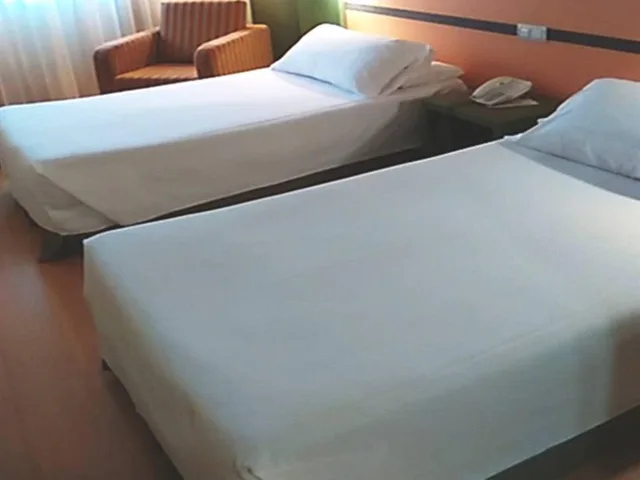 Room, Single, 2 Beds، Hotel Naval Sestao 1/2
