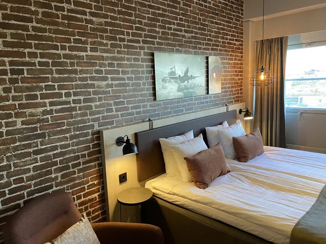 غرفة بزنس بسريرين منفصلين، Skyline Airport Hotel 1/3