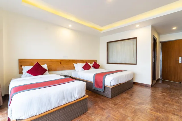 Deluxe Double, NAGARKOT SHANGRILA RESORT 9/10