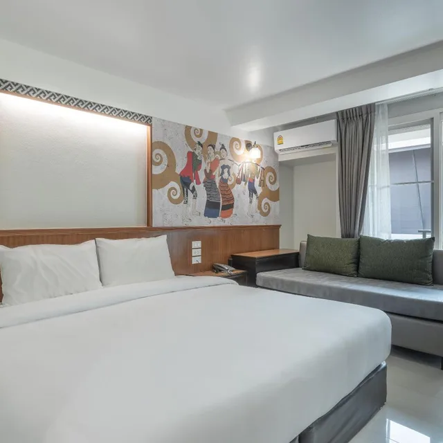 Superior, King Bed, COZYTEL CHIANGMAI 4/8