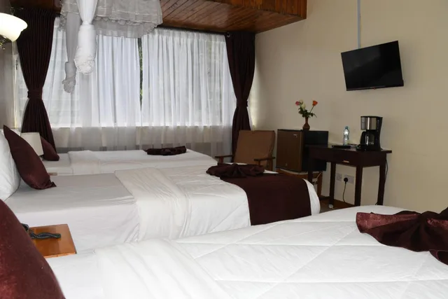 Deluxe, Golf Hotel Kakamega 10/10