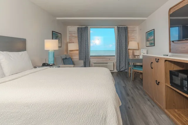 غرفة بريميوم بسريرين كوين، Holiday Inn Resort South Padre Island Beach Front 2/8
