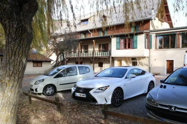 Hotel Le Vieux Tilleul، Digne-les-Bains 30/46