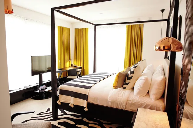 غرفة قياسية بسرير كينج بإطلالة على المدينة، Hotel Indigo London - Tower Hill by IHG 1/5