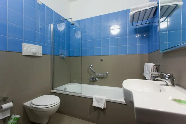 Deluxe, Triple, 1 Double and 1 Single Bed, Street View، Villa D'amato 4/5