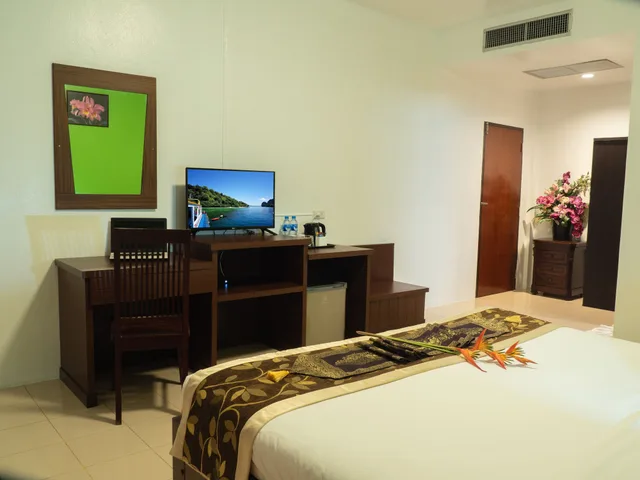 غرفة سوبيريور بسرير كينج بإطلالة على المسبح بشرفة بغرفة نوم واحدة، Ao Nang Baan Suan Resort 8/10