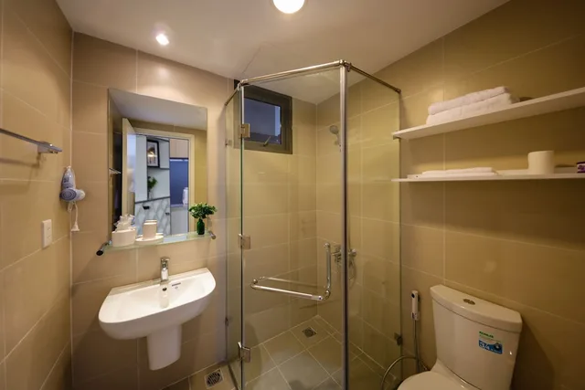 شقة بانورامية بسريرين كينج بإطلالة على النهر بغرفتي نوم، T5 Masteri Apartment 4/4