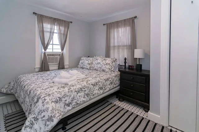 Superior, Double Bed, Private Bathroom, The Inn at Ocean Grove 1/1