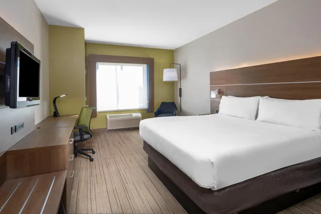 غرفة بسرير كينج، Holiday Inn Express & Suites Dallas East - Fair Park 1/4