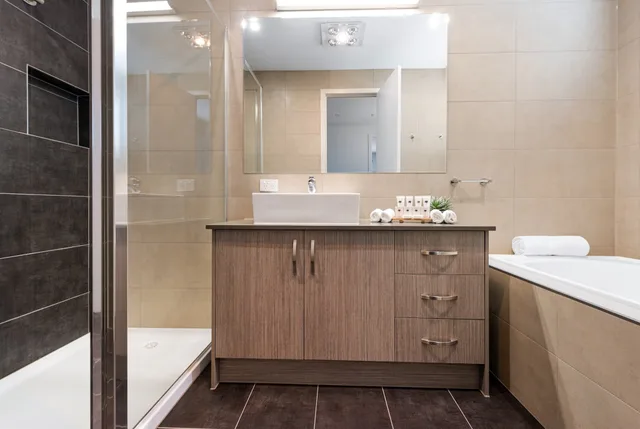 3 Bedrooms, Town House، Fawkner Suites Serviced Apartments 4/4