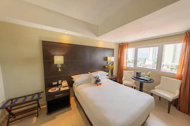 غرفة قياسية بسرير كوين، Hotel Faranda Express Soloy and Casino, a member of Radisson Individuals 3/6