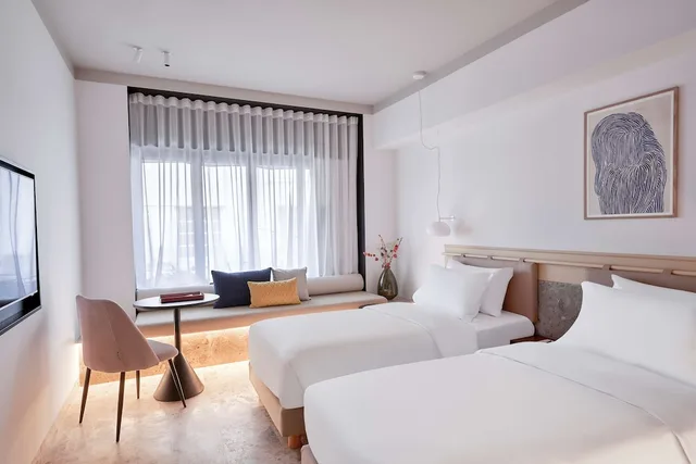 غرفة سيغنتشر بسرير كينج، The Social Athens Hotel, a member of Radisson Individuals 1/6