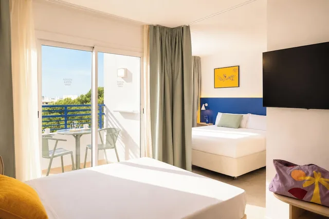 studio, balcony, Coral Star Apartments 1/10