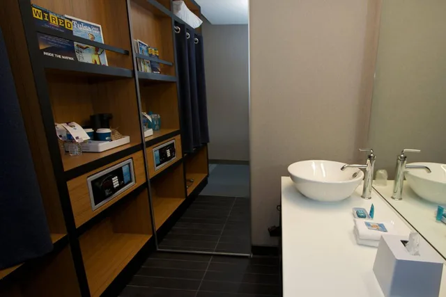 Aloft, Guest Room, 2 Queen Beds، Aloft Tulsa 9/9