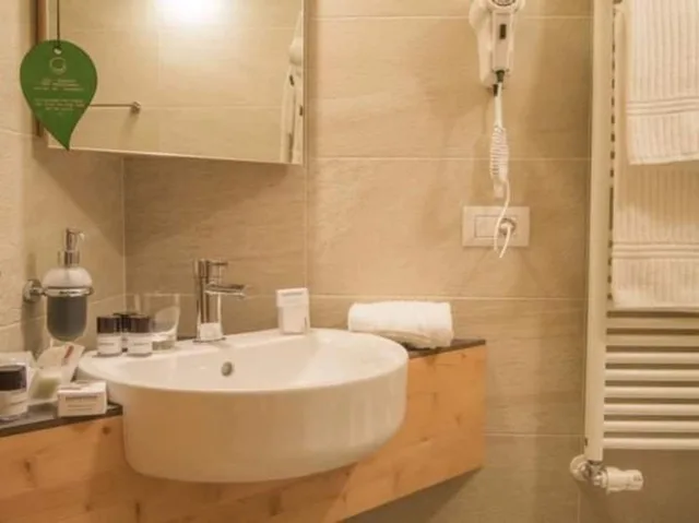 جناح بسرير كوين وسرير بطابقين بغرفتي نوم مع أريكة، Alagna Experience Resort 2/2