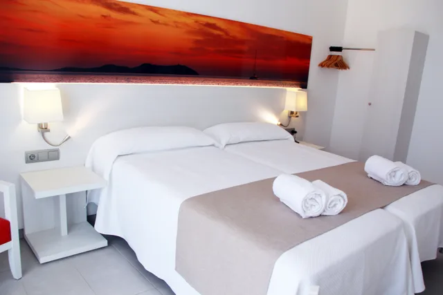 غرفة قياسية بسرير مزدوج، Hotel Puchet Ibiza 6/10