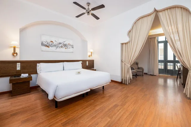جناح جونيور بسرير كوين، Senator Cadiz Spa Hotel 1/1