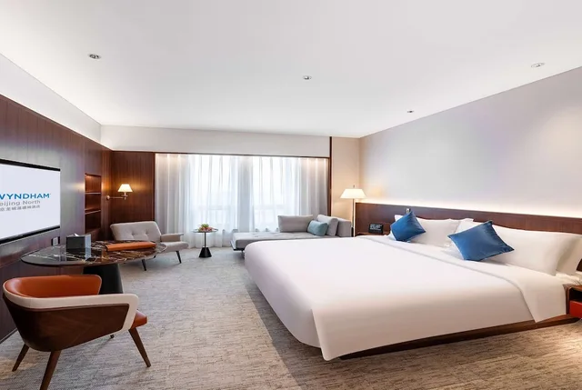 غرفة تنفيذية بسرير كينج، Wyndham Beijing North 6/9