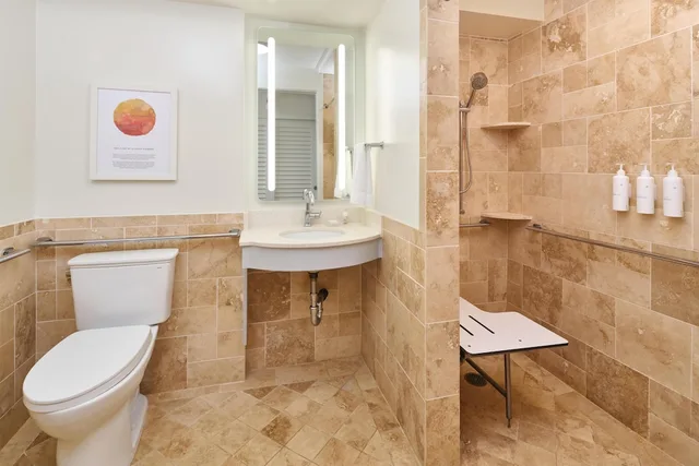 Renovated, Signature, 2 Queen Beds, Pool and Ocean View, Accessible، OUTRIGGER Kauai Beach Resort & Spa 3/5