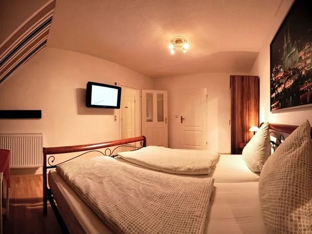 غرفة كومفورت بسرير كينج، Gastehaus Balthasar Neumann 1/10