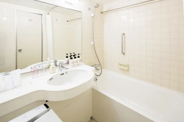 Casual Twin Ocean View (Non-smoking), ART HOTEL ISHIGAKIJIMA 2/2