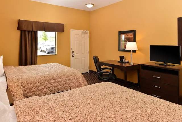 غرفة بسريرين كوين للمدخنين، Americas Best Value Inn Tupelo Leeb Drive 1/3