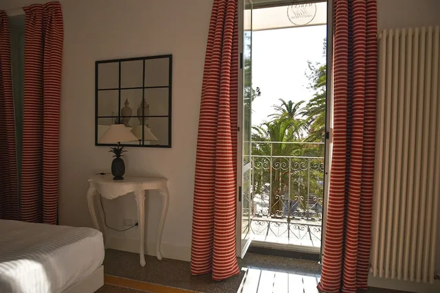 جناح بسرير كينج بإطلالة على البحر بشرفة، Marina Hotel Charming Rooms 8/10