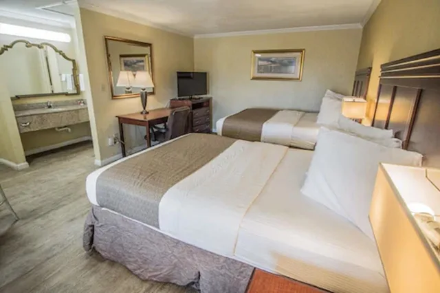غرفة بسريرين كوين، Days Inn By Wyndham Destin 1/6