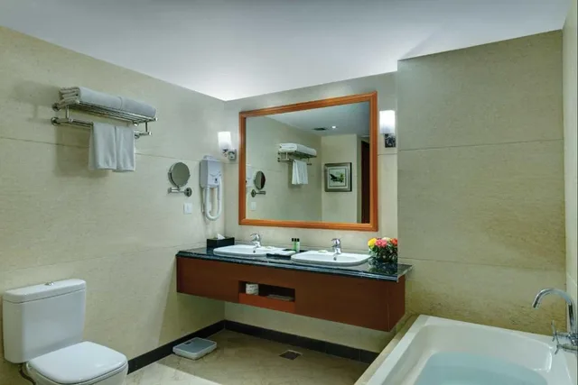 غرفة بسرير كوين، Ramada by Wyndham Amritsar 1/1