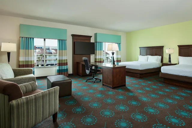 غرفة بسريرين كوين مع أريكة لذوي الإعاقة، Hampton Inn & Suites Destin 6/10