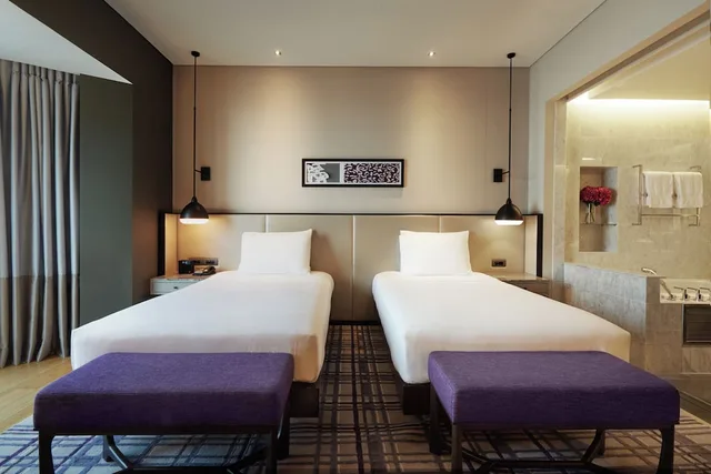 غرفة تنفيذية بسرير فردي بإطلالة على المدينة، Hilton Kuala Lumpur 3/4