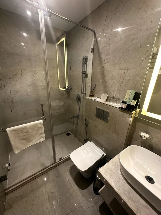 Green, King Bed، The Fern Residency Ajmer 6/10