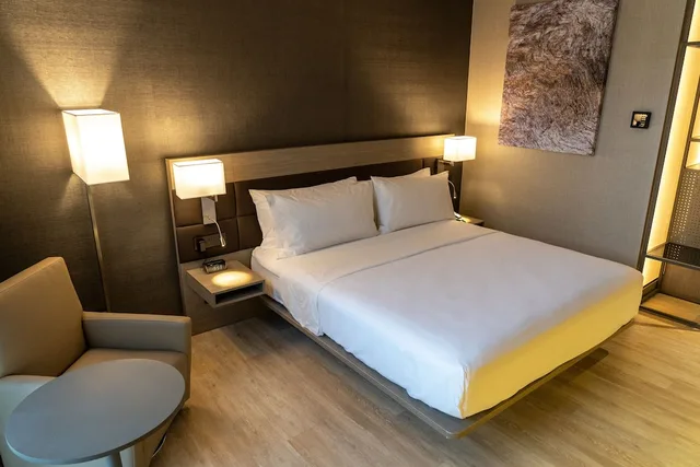 غرفة بسرير كينج، AC Hotel by Marriott Monterrey Valle 2/6