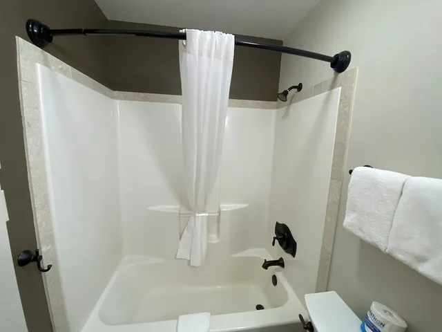 Cedar, Queen Bed، Skyridge Inn Bed & Breakfast 6/7