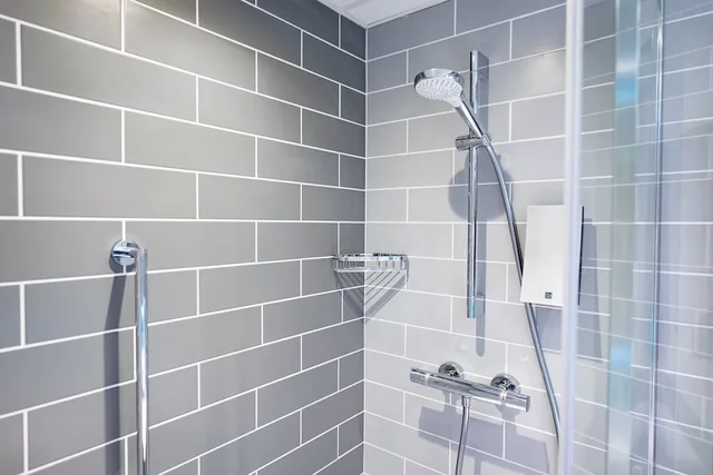 غرفة قياسية بسرير كوين في الطابق الأرضي لذوي الإعاقة، HOLIDAY INN EXPRESS ARRAS 9/9