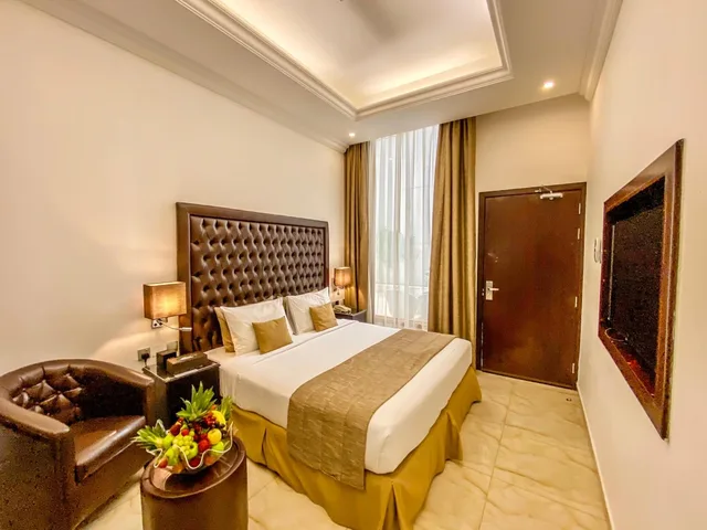 بنغل بسرير مزدوج بإطلالة على المسبح، Mirage Bab Al Bahr Beach Hotel 2/7