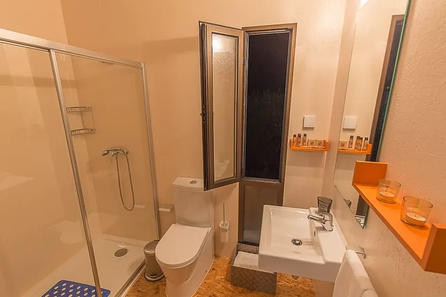 غرفة رومانسية بسرير مزدوج، Alluar Lodge 3/3