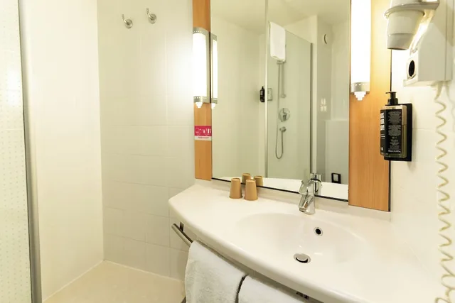 غرفة بسرير مزدوج، Ibis Barcelona Mollet 8/10