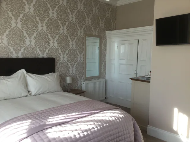 جناح بسرير كينج وسرير فردي، Glenora Guest House 4/6
