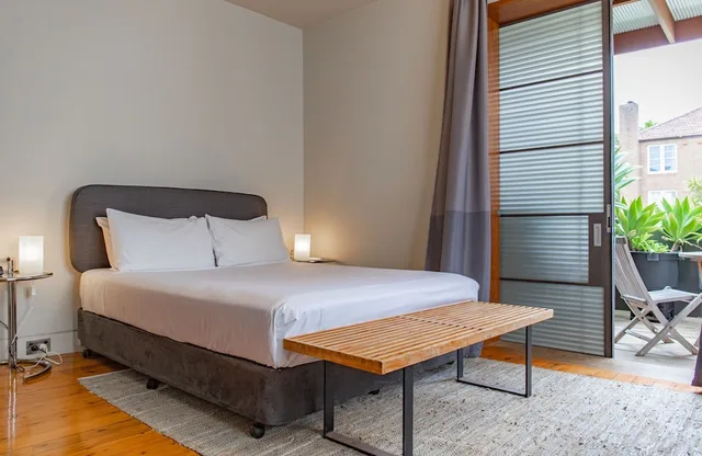 Room, Queen Bed, District View, Balcony، Dive Hotel Coogee Beach 1/4