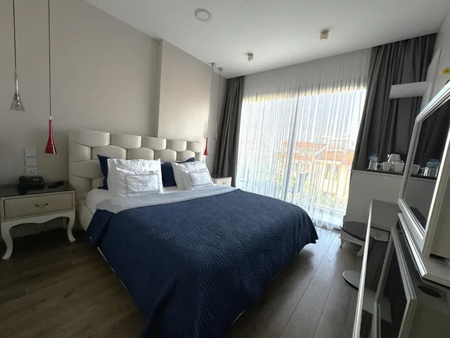 غرفة بسرير مزدوج بشرفة، Ferush Otel 7/7
