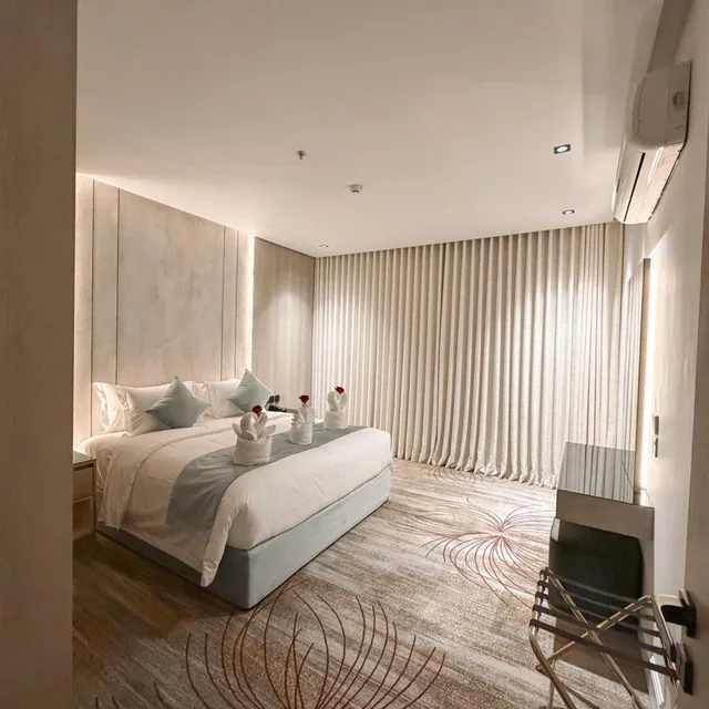 جناح سوبيريور، فندق روز جاردن(Rose Garden Hotel) 1/2