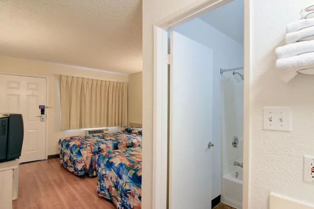 غرفة رباعية، Motel6 Tempe, AZ - Broadway - ASU 8/10
