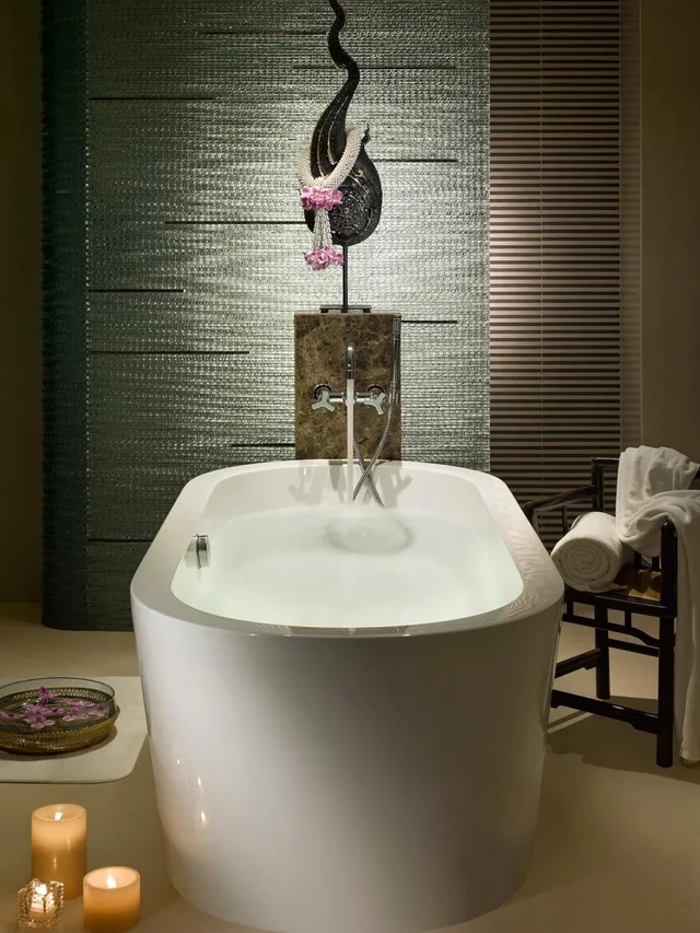 جناح كلوب، Dusit Thani Hua Hin 2/2