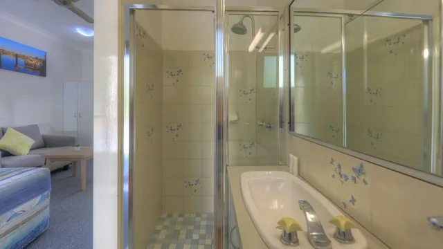 غرفة قياسية بسرير كوين، YAMBA MOTOR INN 5/5