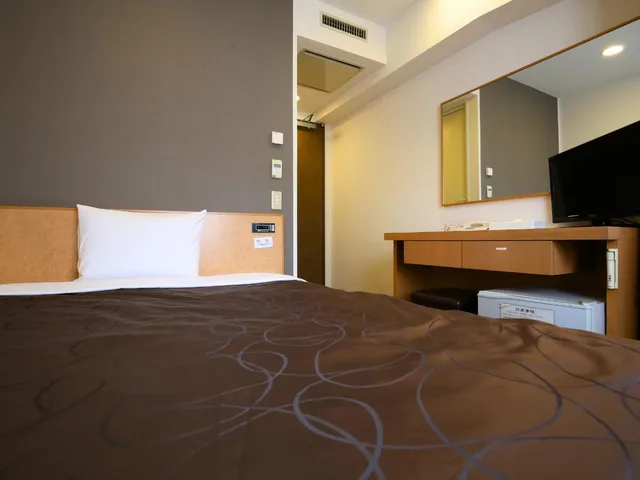 غرفة مفردة، Swanky Hotel Otomo 1/1