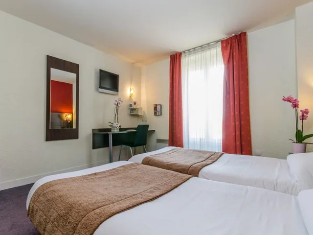 غرفة بسريرين منفصلين، Hotel Arc Paris Porte D Orleans Formerly Kyriad Paris Sud Porte D Orl Ans 2/10